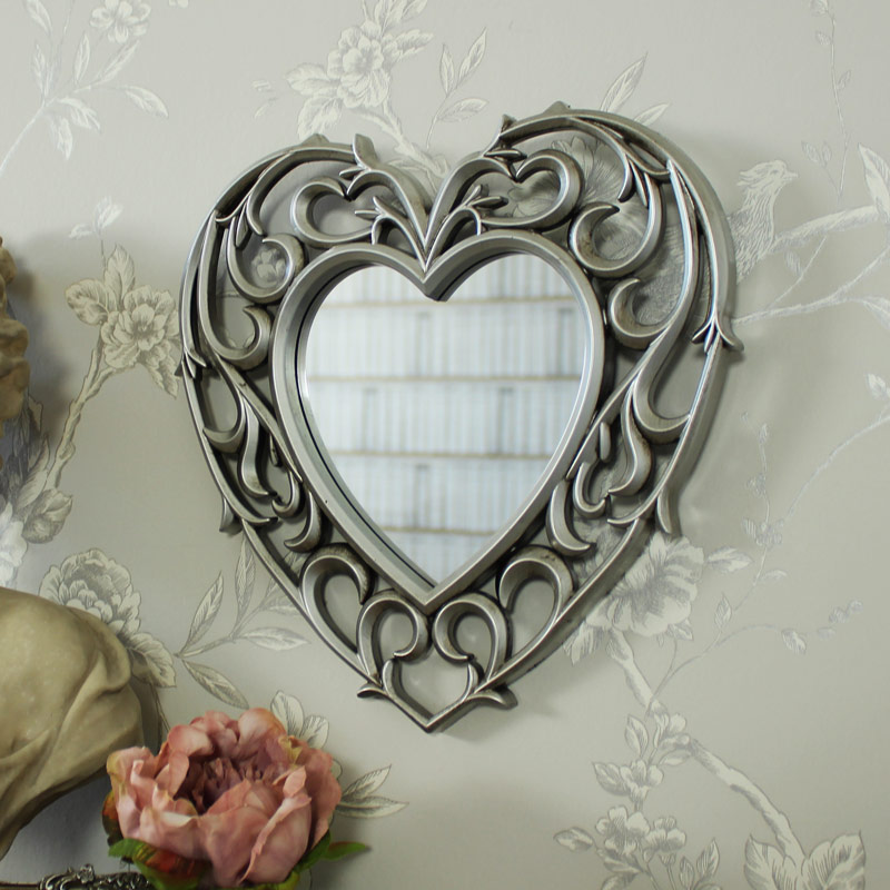 decorative-silver-filigree-heart-shaped-wall-mounted-mirror_MM24937[1]